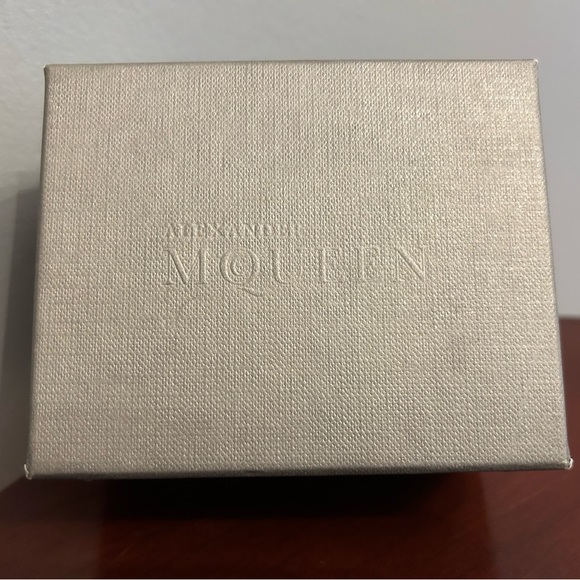 ALEXANDER McQUEEN Black Leather Cuff with Gold Skull - Picture 7 of 8